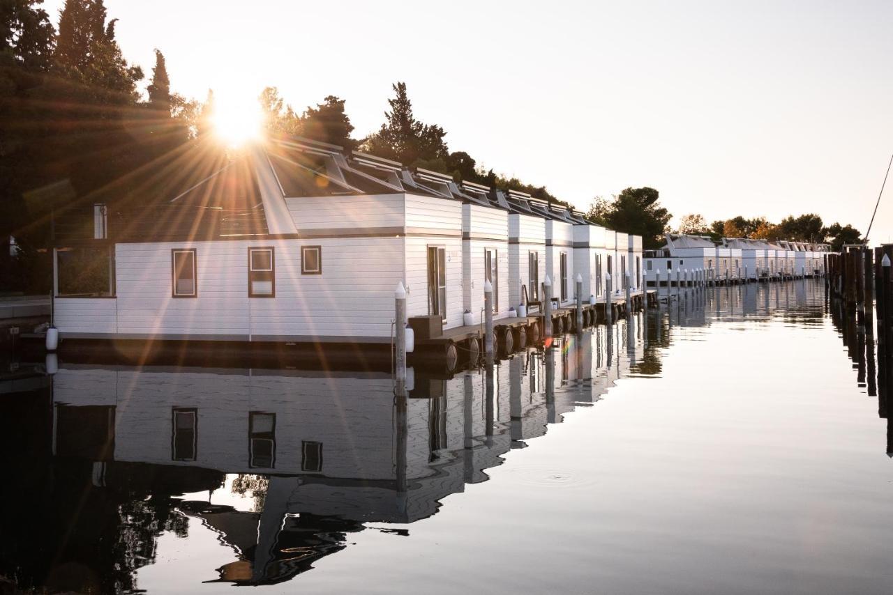 The Sea Lodges Portoroz - Bootshaus Floating Sea House Dış mekan fotoğraf