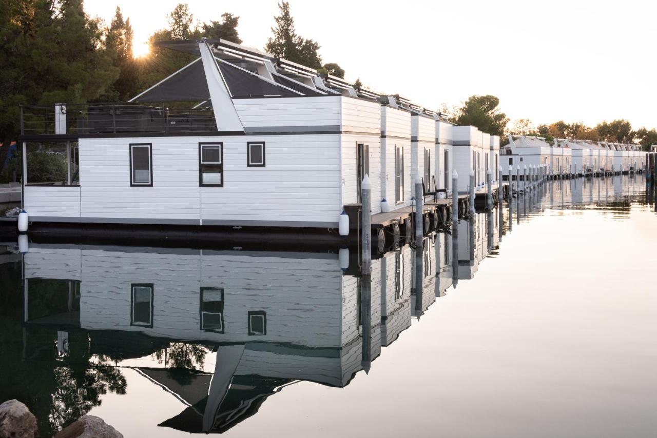The Sea Lodges Portoroz - Bootshaus Floating Sea House Dış mekan fotoğraf