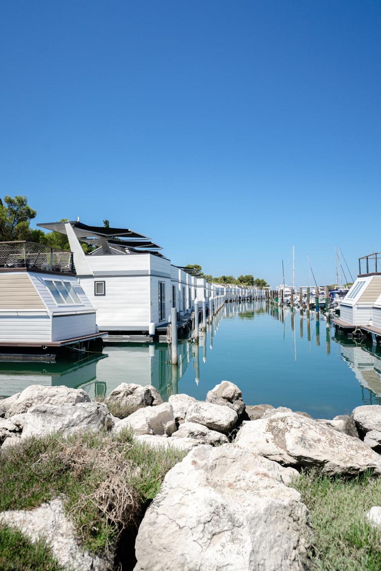 The Sea Lodges Portoroz - Bootshaus Floating Sea House Dış mekan fotoğraf